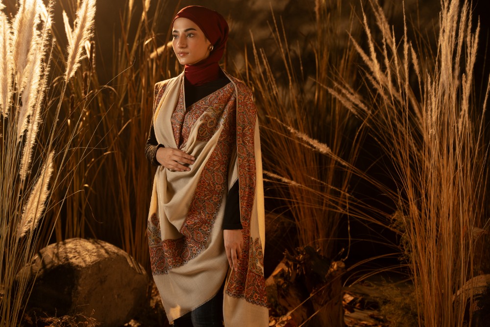 Floral Motif Border Skin