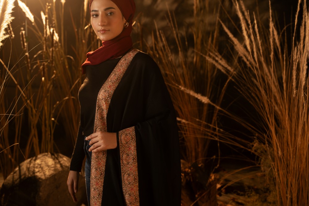 Motif Border Dark Shawl